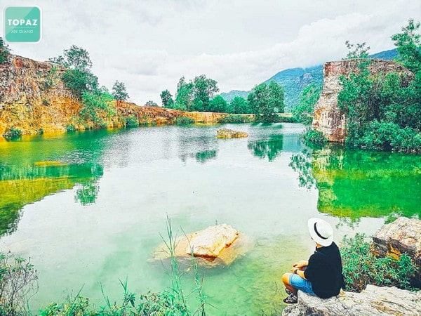 Vẻ đẹp trong trẻo, thơ mộng của hồ Tà Pạ An Giang