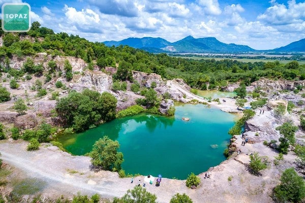 Hồ Tà Pạ địa điểm du lịch nổi tiếng ở An Giang