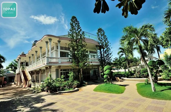 Dong Xanh Hotel là một lựa chọn lý tưởng cho du khách đến tham quan Châu Đốc