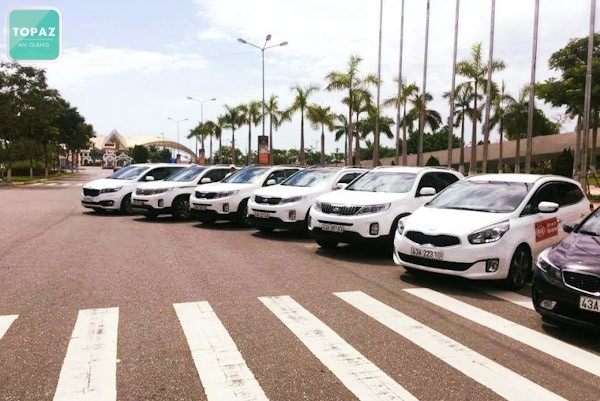 Đội ngũ lái xe của taxi Long Xuyên được đào tạo chuyên nghiệp, thân thiện